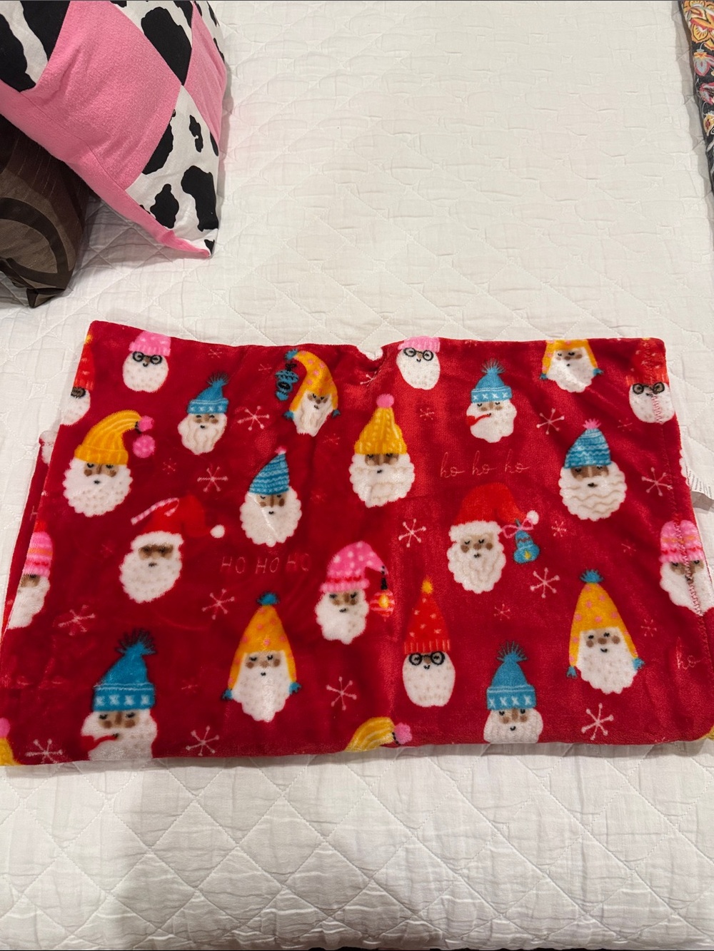 Festive Red Santa Plush Throw Blanket - Cozy Holiday Throw